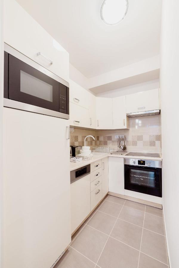 Apartament Corvin Promenade With Free Parking Budapeszt Zewnętrze zdjęcie
