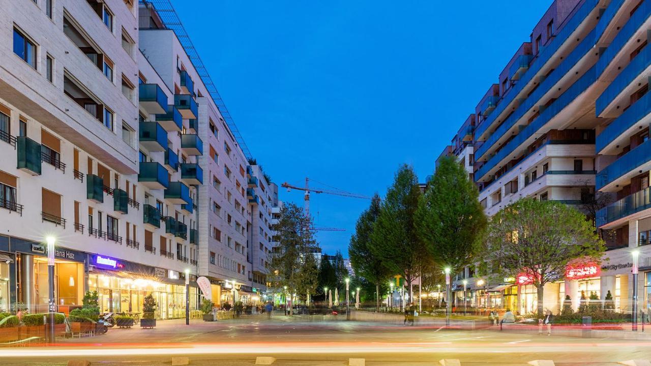Apartament Corvin Promenade With Free Parking Budapeszt Zewnętrze zdjęcie
